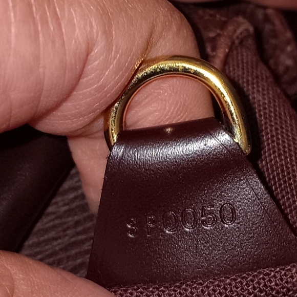 Louis Vuitton rare cranberry messenger bag - Picture 6 of 6